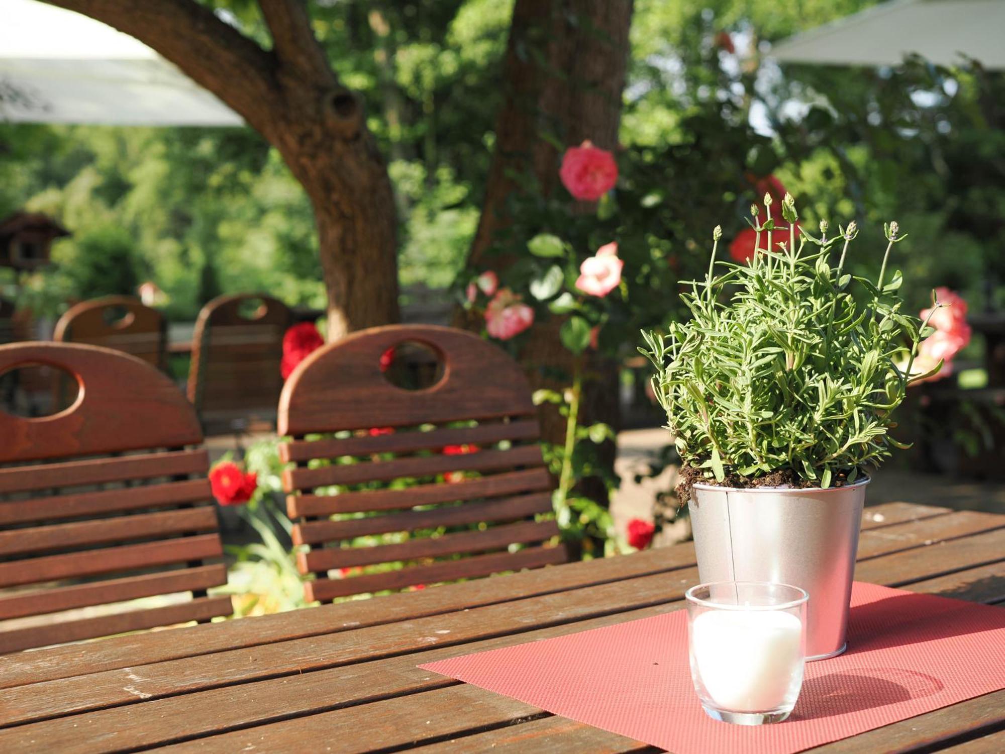 Pliezhausen Landhotel Waldheim מראה חיצוני תמונה
