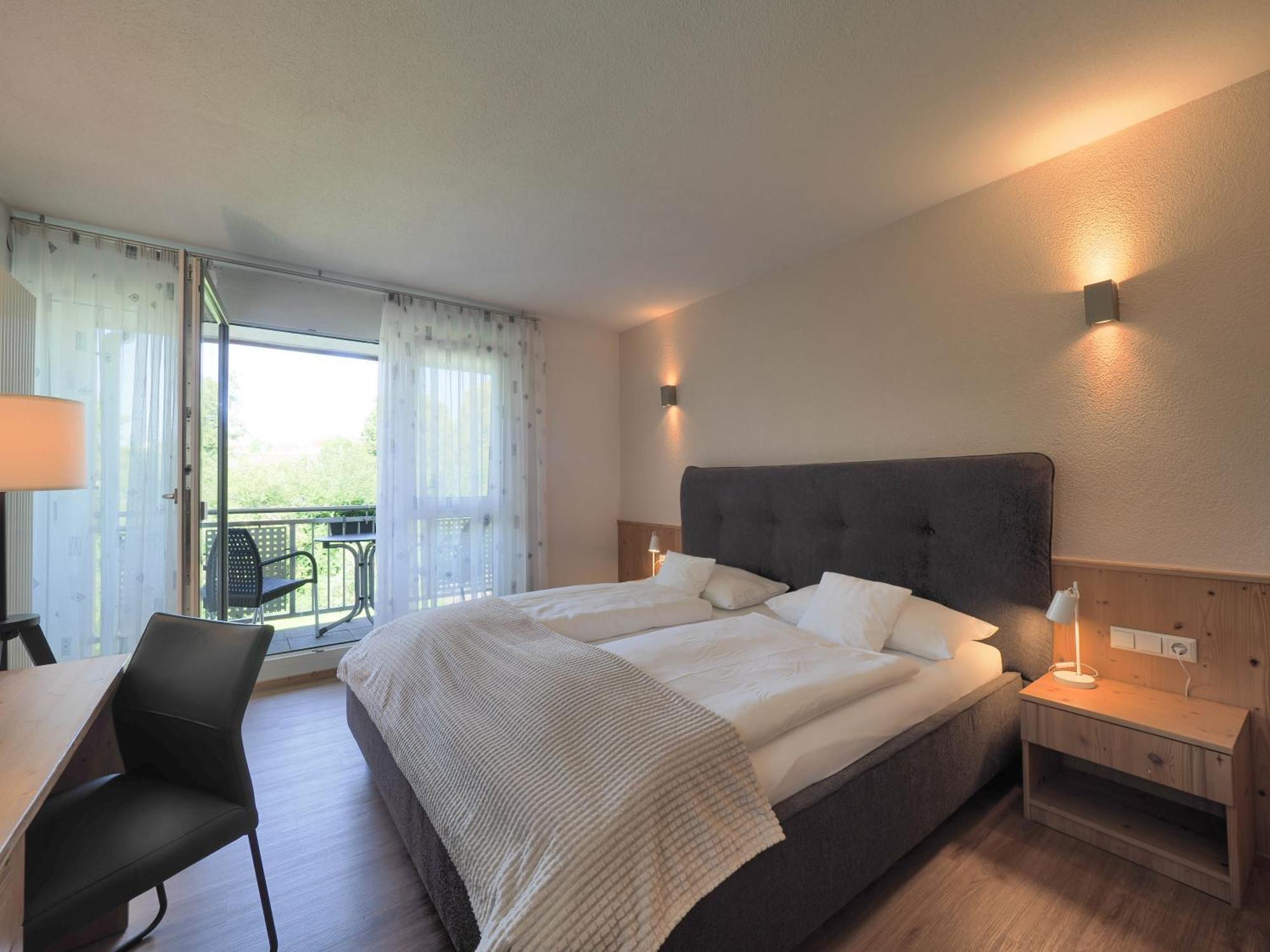 Pliezhausen Landhotel Waldheim מראה חיצוני תמונה